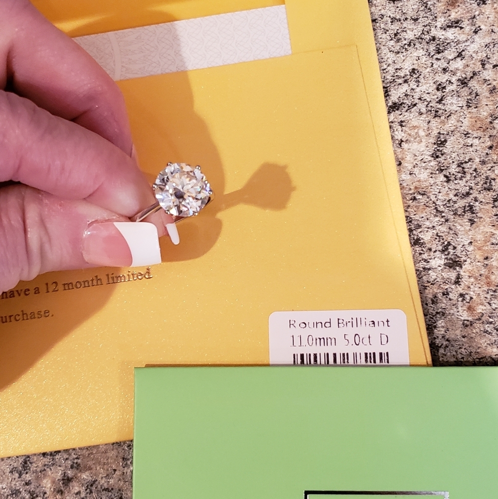 Auth 5 TCW GRA CERTIFIED MOISSANITE RING